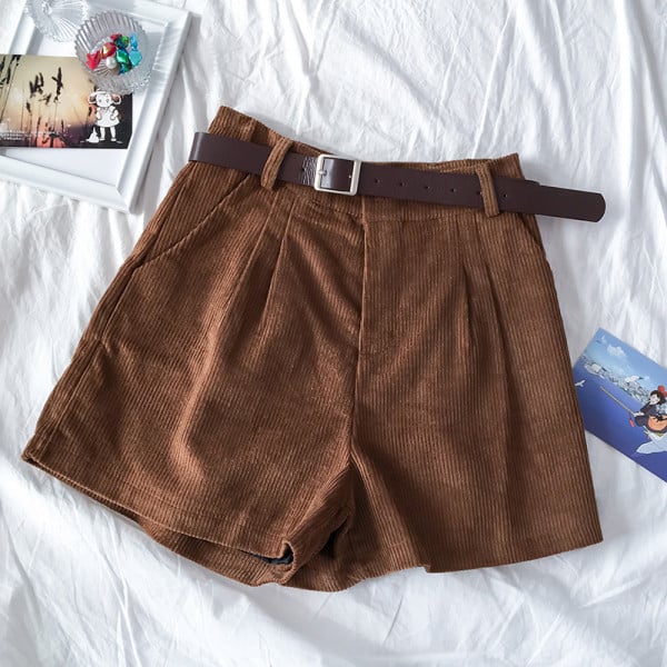 Alkalmi női rövidnadrág három színben, övvel és magas derékkal