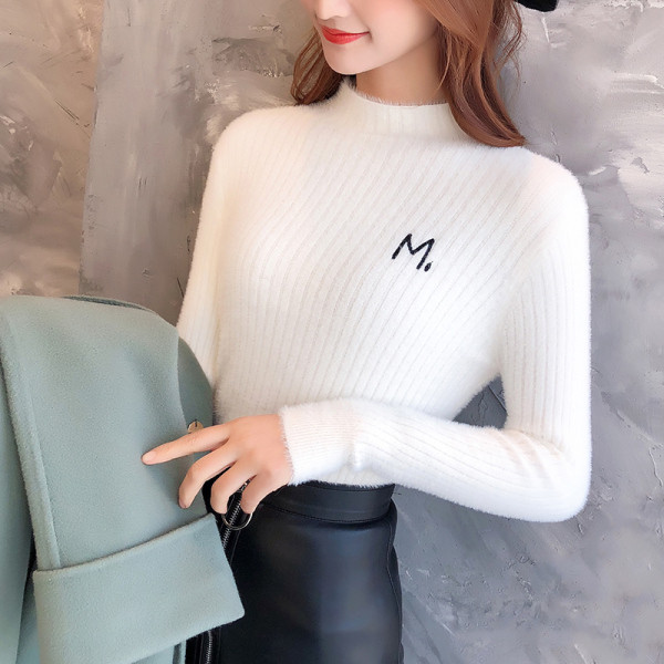 Χνουδωτό γυναικείο γυναικείο  με ημι-υψηλό κολάρο σε ροζ, μπλε, άσπρο και μαύρο χρώμα