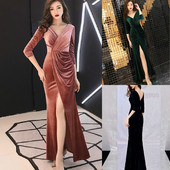 Rochie eleganta de dama cu decolteu din catifea cu crapata si spitz in negru, verde, rosu si roz