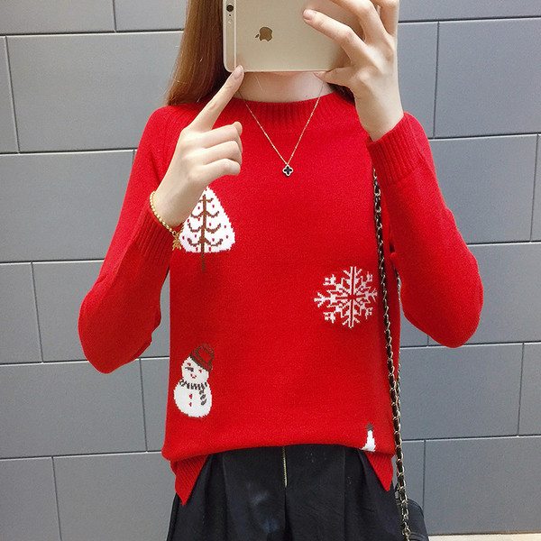 Pulover de iarnă de damă cu motive de Crăciun și decolteu oval în alb, galben, roșu și negru