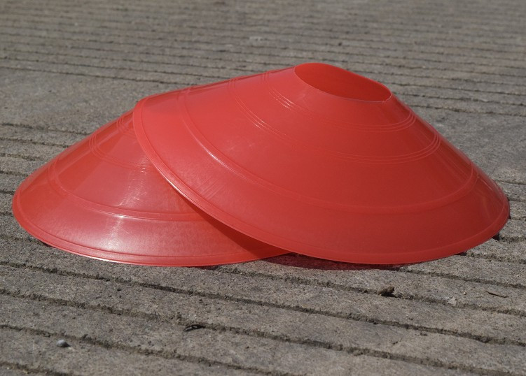 10 műanyag foci edzőtárcsa készlet különböző színekben