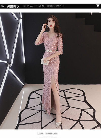 Új modell női ruha 3/4-es ujjal, spitz nyakkivágással és flitterekkel rózsaszín, fekete és sárga színben