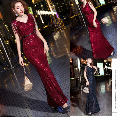 Нов модел официална дамска рокля с лъскав ефект и шпиц деколте в черен и бордо цвят
