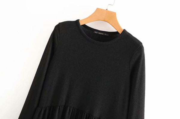 Női alkalmi kötött ruha fekete szabású mintával