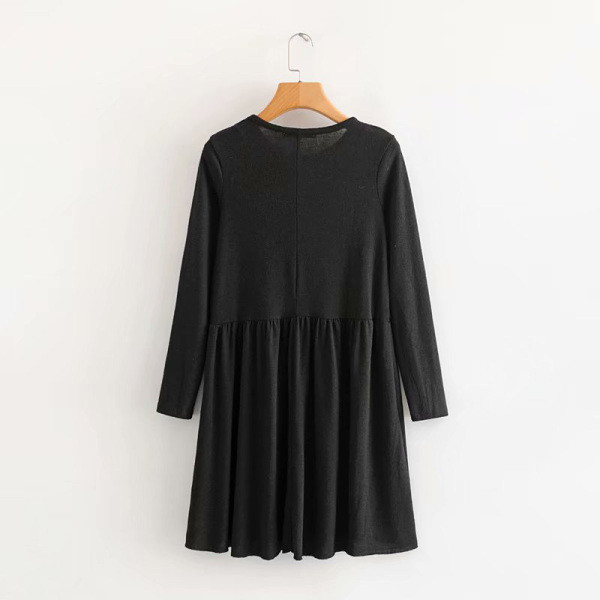 Női alkalmi kötött ruha fekete szabású mintával