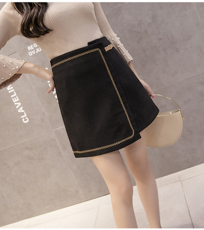 Női téli szoknya fekete, zöld és piros színben, magas derékkal