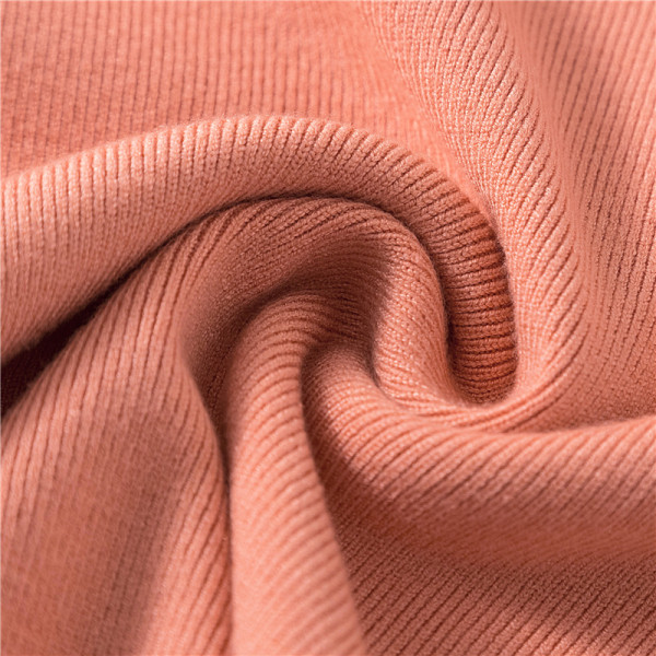 Női blúz hat színben, gombokkal és V-nyakkal