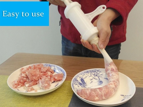 Kézi műanyag készülék két kaliberrel fehér színű kolbász töltésére