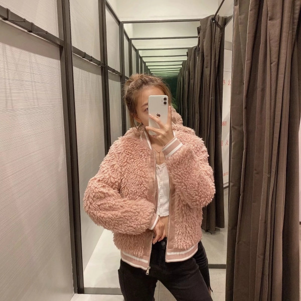 Jachetă casual de damă cu fermoar roz