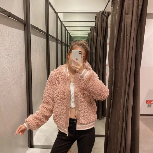 Jachetă casual de damă cu fermoar roz