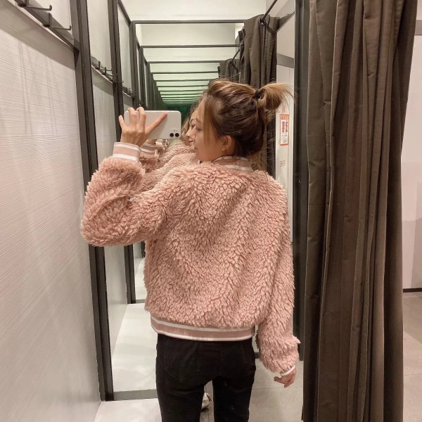 Jachetă casual de damă cu fermoar roz