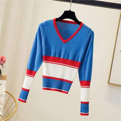 Női alkalmi blúz fekete, kék és bézs színben, V-nyakkal