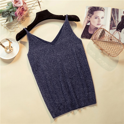 Fényes hatású, V-nyakú női felső több színben