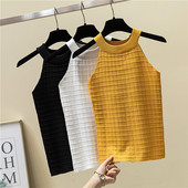 Női felső Slim modell több színben, kerek nyakkivágással