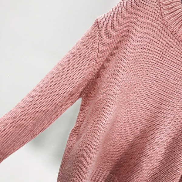 Lezser őszi-téli pulóver széles modell rózsaszín színben