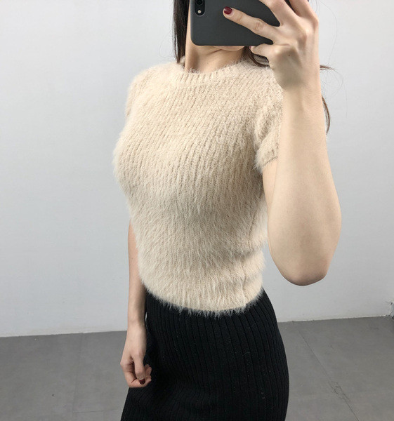 Testhezálló blúz, rövid ujjú bézs és kék színben