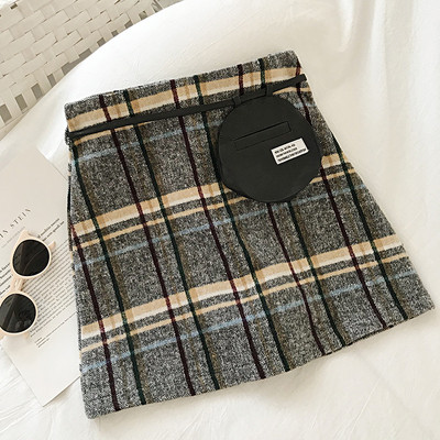 Retro stílusú kockás női szoknya szürke és barna színben, magas derékkal