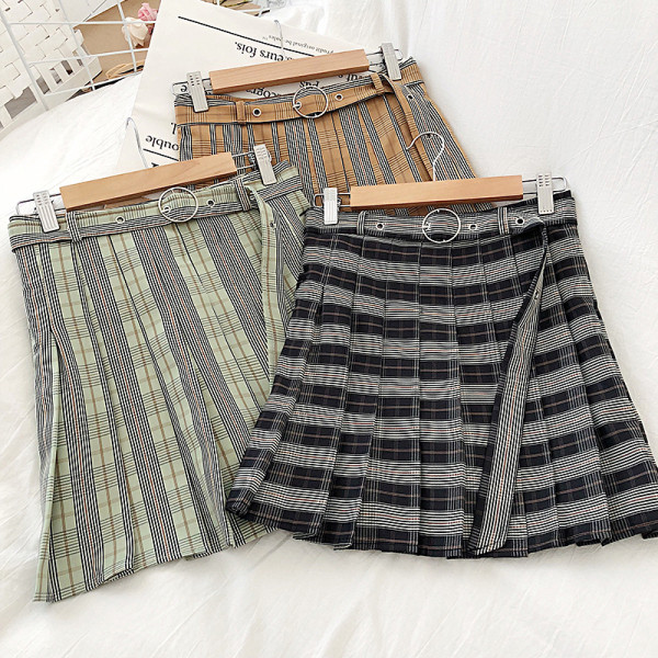 Redős női rövid szoknya négy színben övvel és magas derékkal