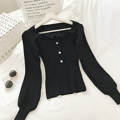 Női retro stílusú blúz piros, fekete és fehér színben, négyzet alakú nyakkivágással