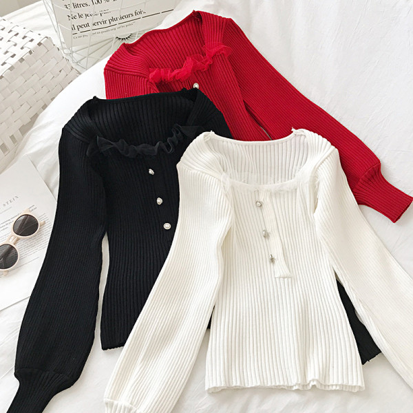 Női retro stílusú blúz piros, fekete és fehér színben, négyzet alakú nyakkivágással