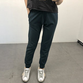 Női sportnadrág elasztikus derékkal és nyakkendővel fekete, szürke és kék színben