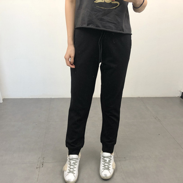 Női sportnadrág elasztikus derékkal és nyakkendővel fekete, szürke és kék színben