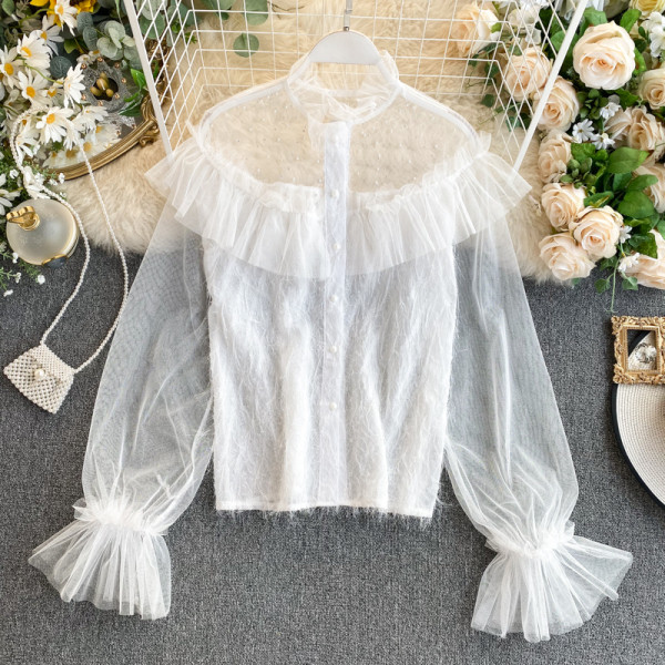 Cămașă de damă în negru, alb și bej cu mâneci din tul și perle