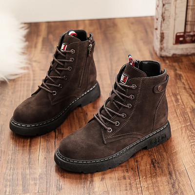 Öko velúrból készült női téli csizma puha béléssel, fekete és barna fűzővel