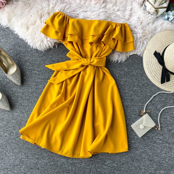 Modern női ruha csupasz váll és nyakkendő több színben