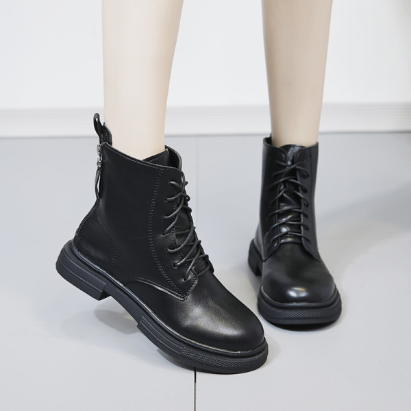 Női téli csizma ökobőr cipzárral fekete színben