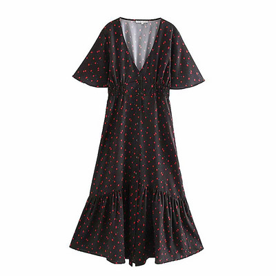 Női hosszú szabású ruha mély nyakkivágással, fekete színben, rátéttel