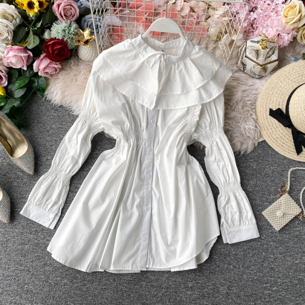 Hosszú női ing gombokkal és ovális nyakkivágással fehér és fekete színben