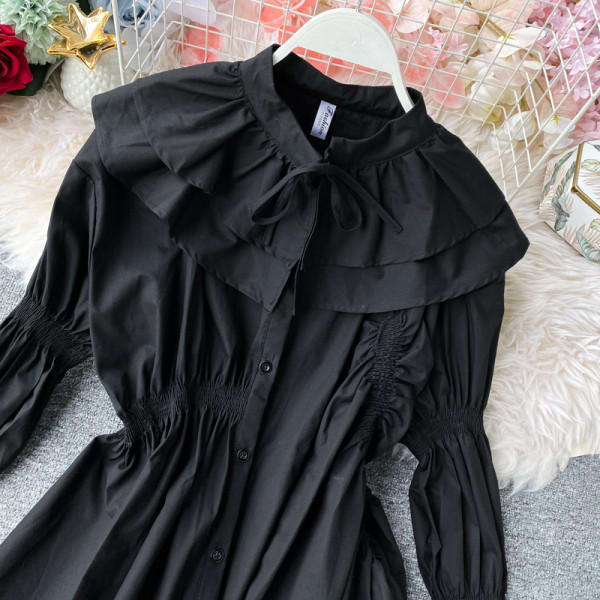 Hosszú női ing gombokkal és ovális nyakkivágással fehér és fekete színben