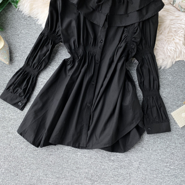 Hosszú női ing gombokkal és ovális nyakkivágással fehér és fekete színben