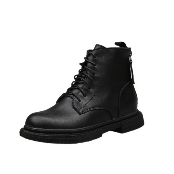 Női őszi-téli csizma ökobőrből fekete színben, lapos talppal