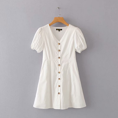 Rochie scurtă de primăvară-vară cu mâneci scurte și decolteu în V de culoare albă