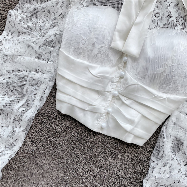 Modern női ing szalaggal és csipkeujjakkal, fehér és fekete színben