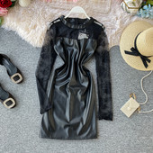 Női műbőr ruha fekete színben, hosszú ujjal és csipkével