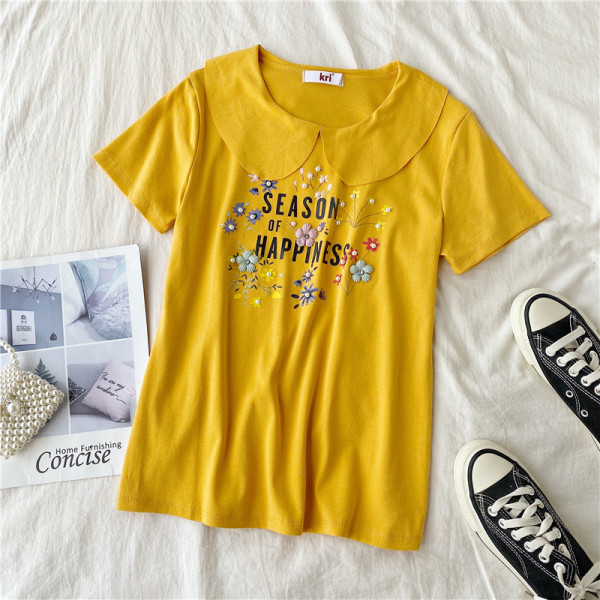 Bluză de damă modernă cu mâneci scurte și aplicație colorată în mai multe culori