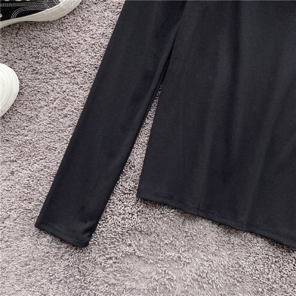 Lezser női blúz csupasz váll, fehér és fekete felirattal