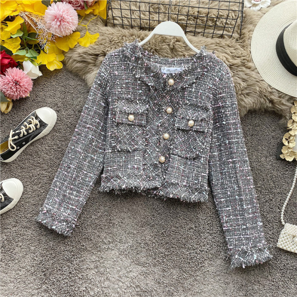 Modern női kockás, retro kabát, hosszú ujjal és gombokkal szürke színben