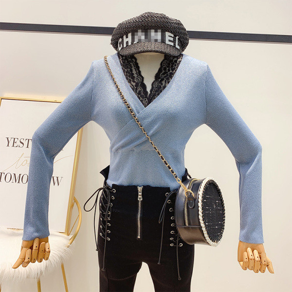 Modern női pulóver csipkével és V-nyakú kék, rózsaszín, fehér és fekete színekben