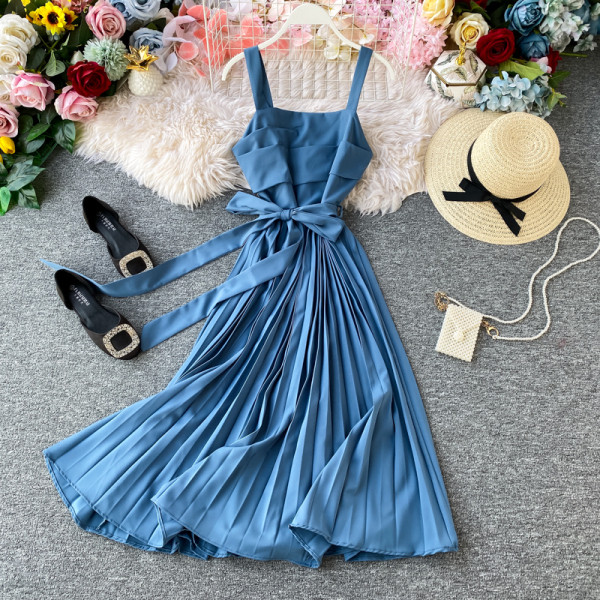 Modern női rakott ruha vékony pántokkal, több színben