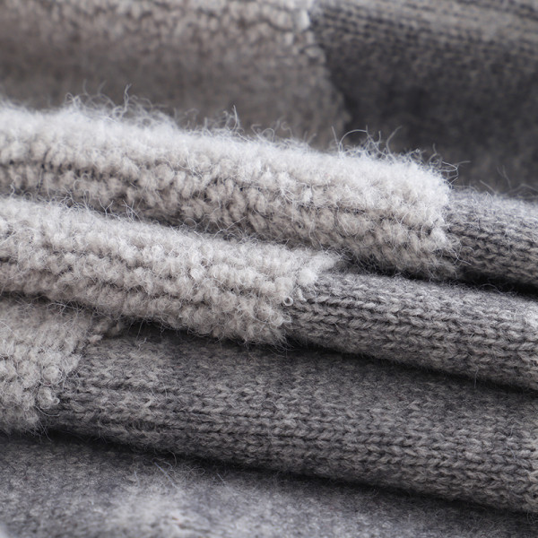 Lezser, retro stílusú női pulóver három színben, kerek nyakkivágással