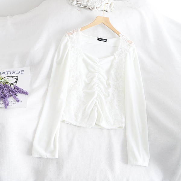 Női bársony blúz kék, fehér, sárga és fekete színben, csipkével és hosszú ujjal