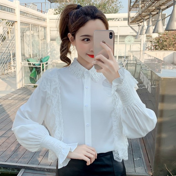 Modern női ing fehér, zöld és fekete színben, fürtökkel és csipkegallérral