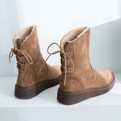 Női őszi-téli csizma öko velúrból, lapos talppal bézs és fekete színben