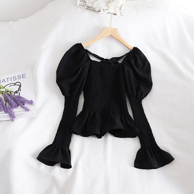 Bluză de damă cu decolteu pătrat și mâneci lotus în roșu, alb și negru