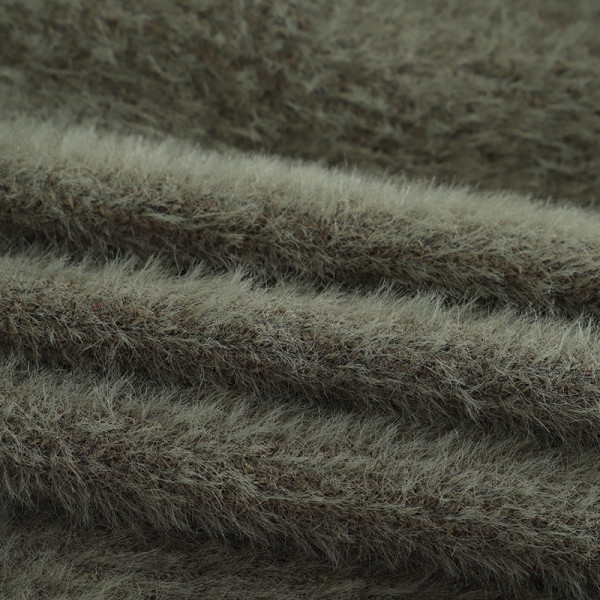 Modern női pulóver zöld és bézs színben, gombokkal és hosszú ujjú