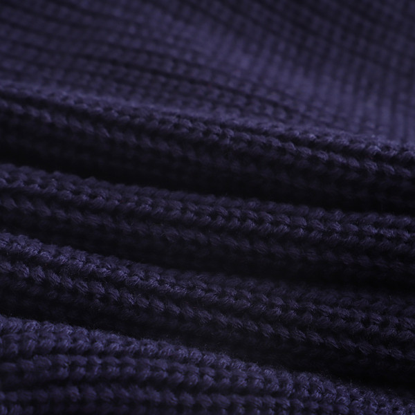 Modern női pulóver három színben alacsony gallérral és fürtökkel